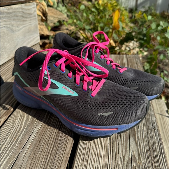 Brooks Ghost 15 Pink and Purple Running Sneakers Walking Shoes Long Distance - Picture 1 of 7